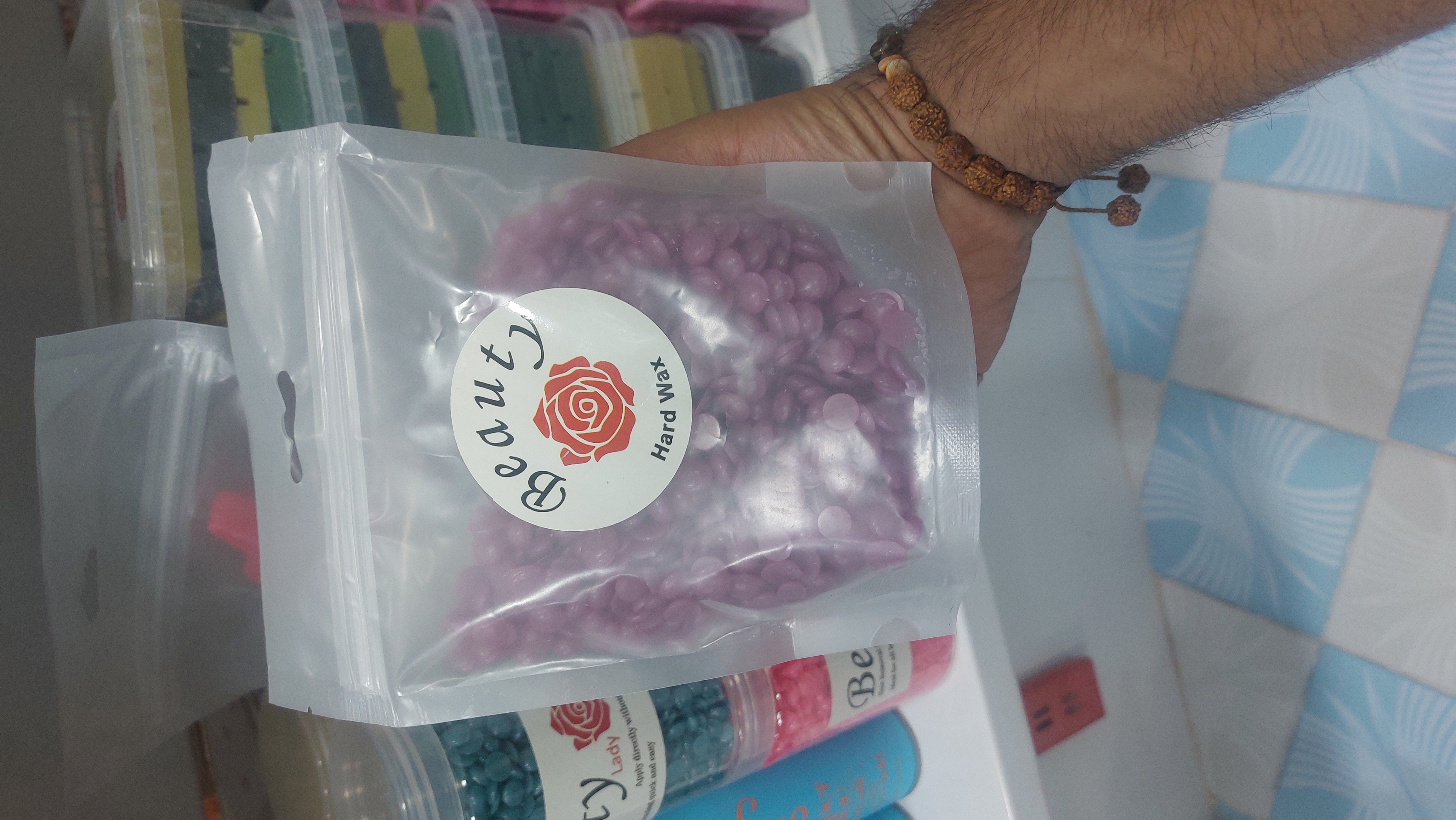 وکس عدسی بیوتی ۲۰۰گرمی